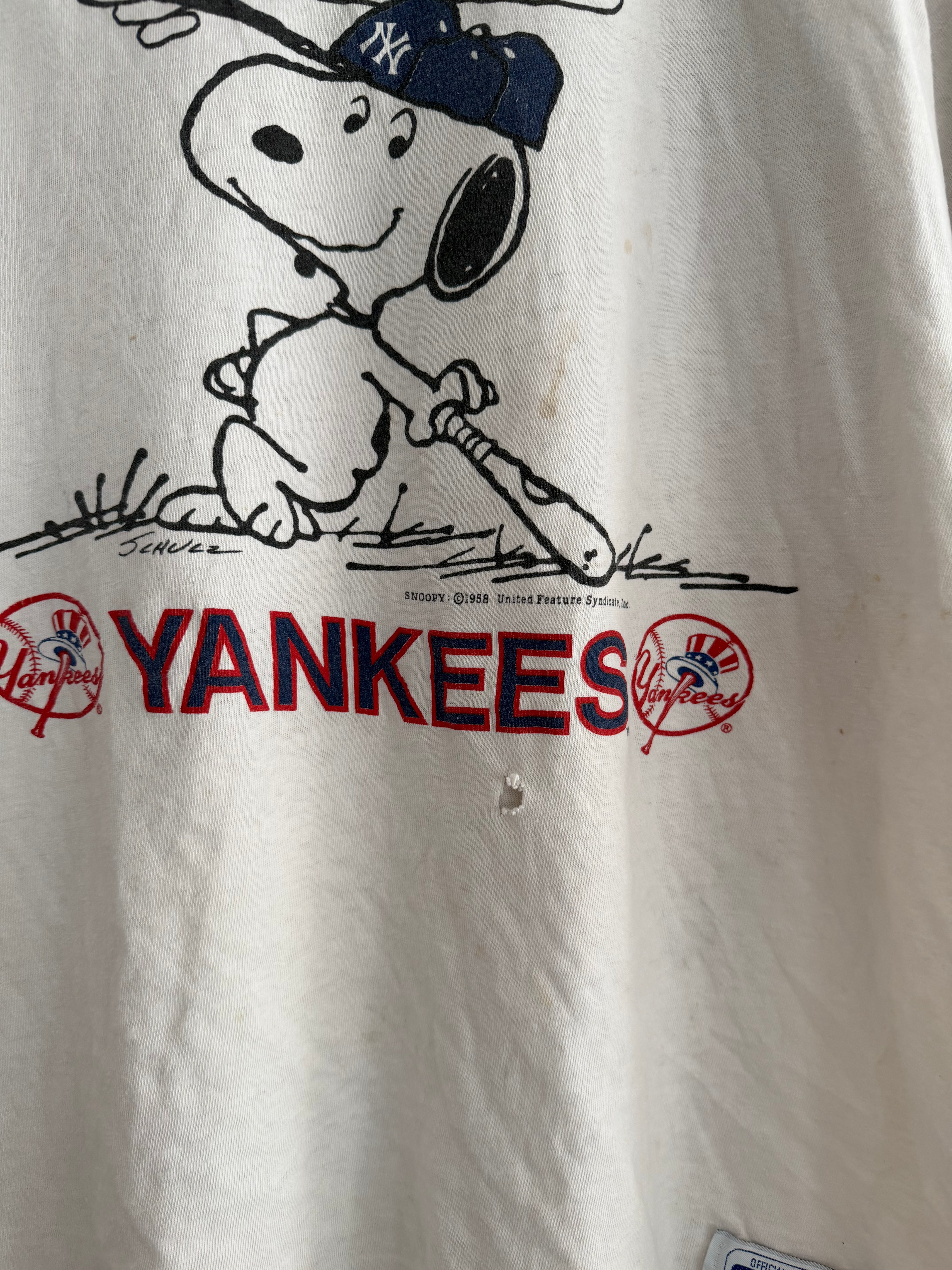 Vintage New York Yankees Snoopy Nutmeg Tee