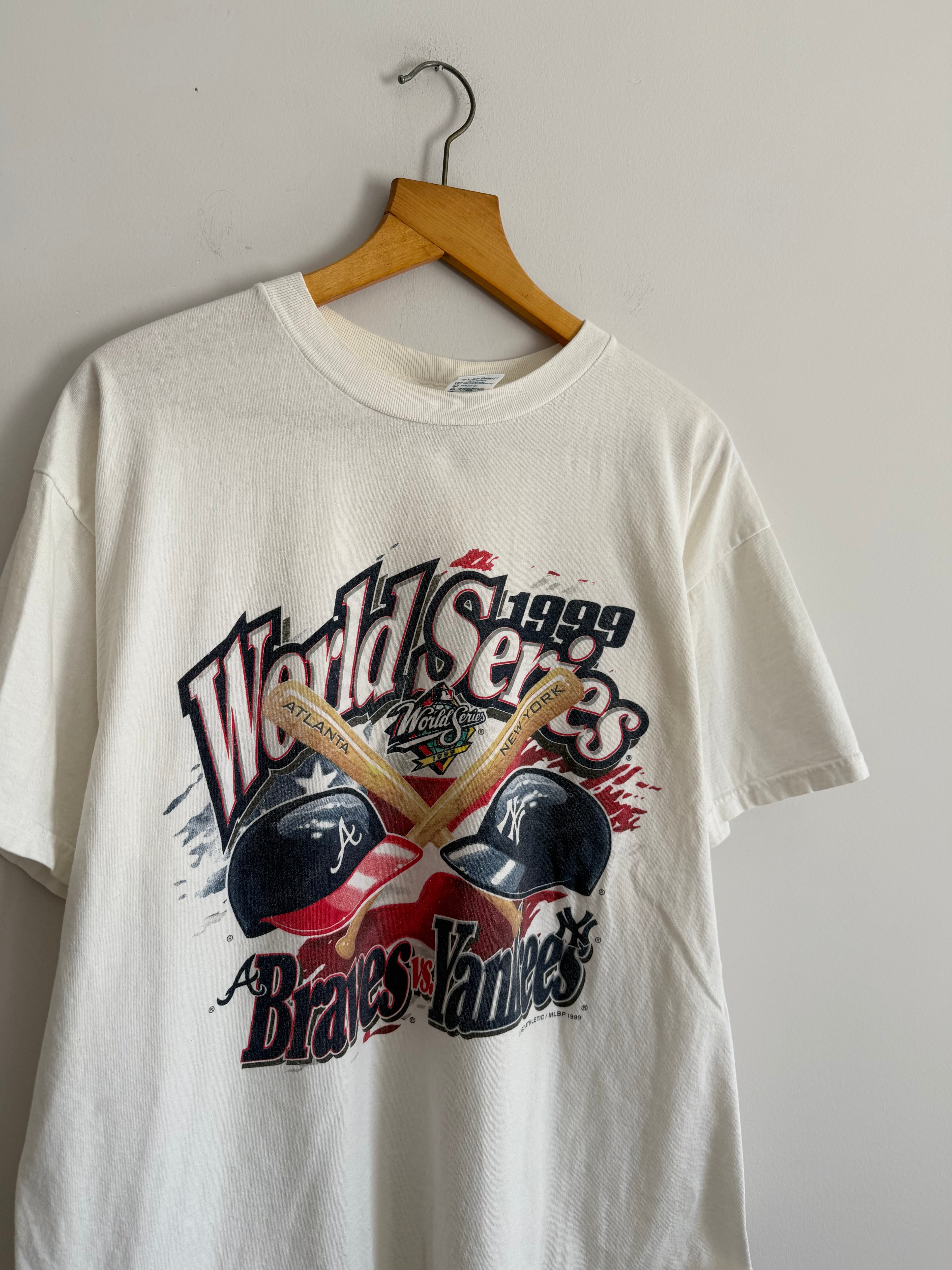 Vintage New Yankees/Atlanta Braves Tee