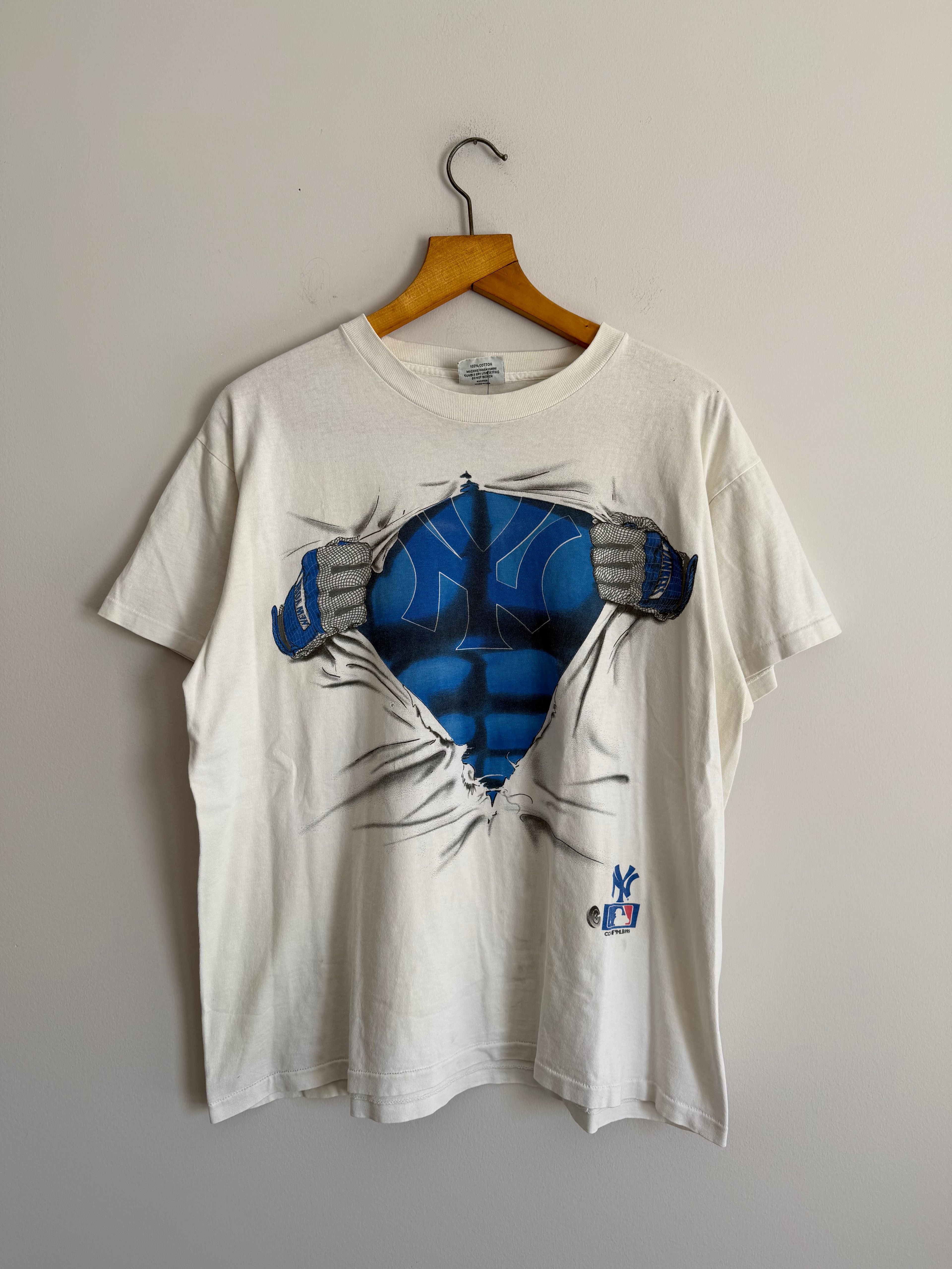 Vintage New York Yankees Superman Tee
