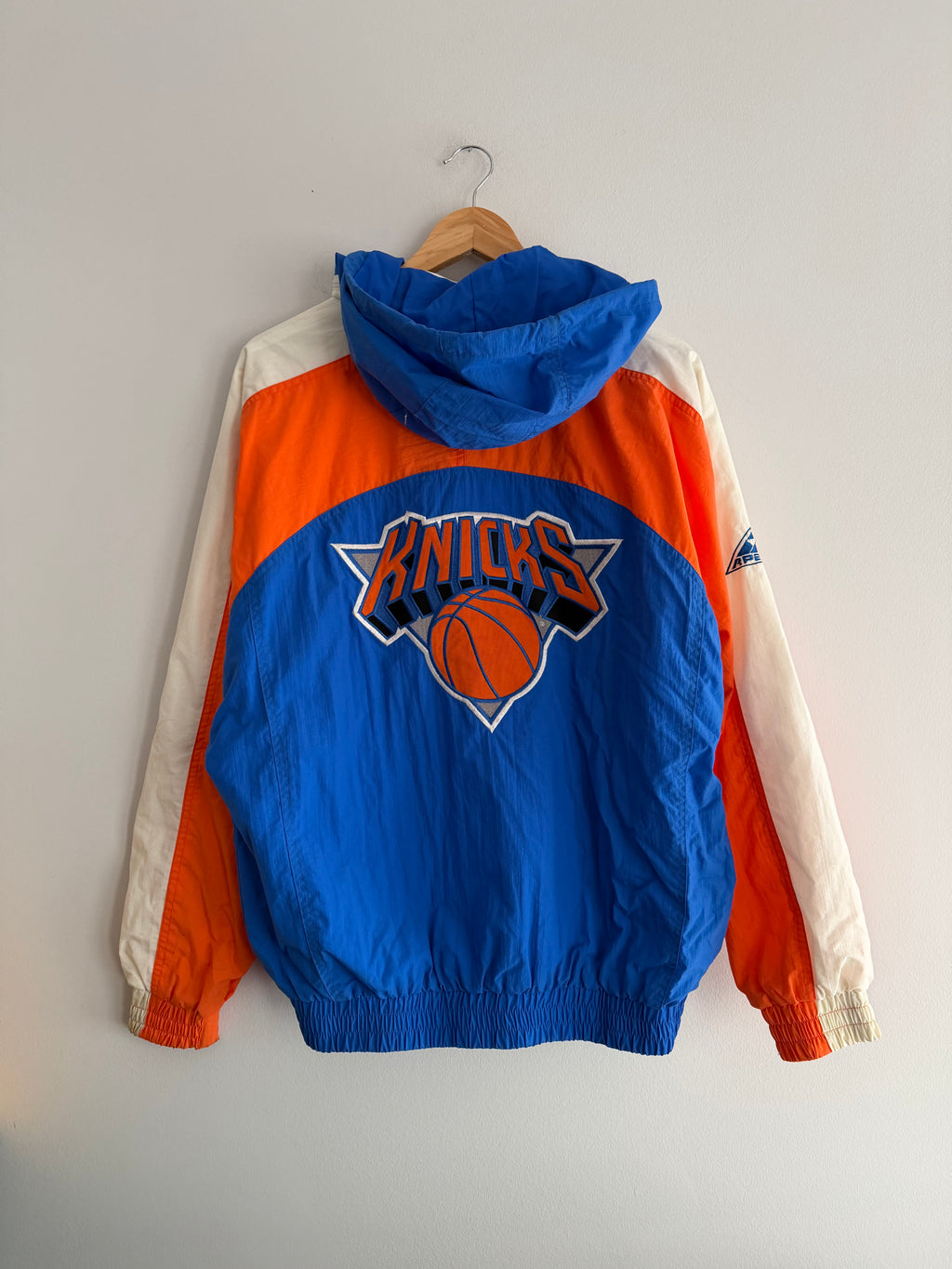 Vintage Apex One New York Knicks Windbreaker