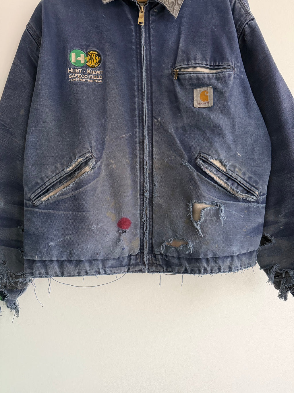 Thrashed Vintage Navy Carhartt Detroit Jacket