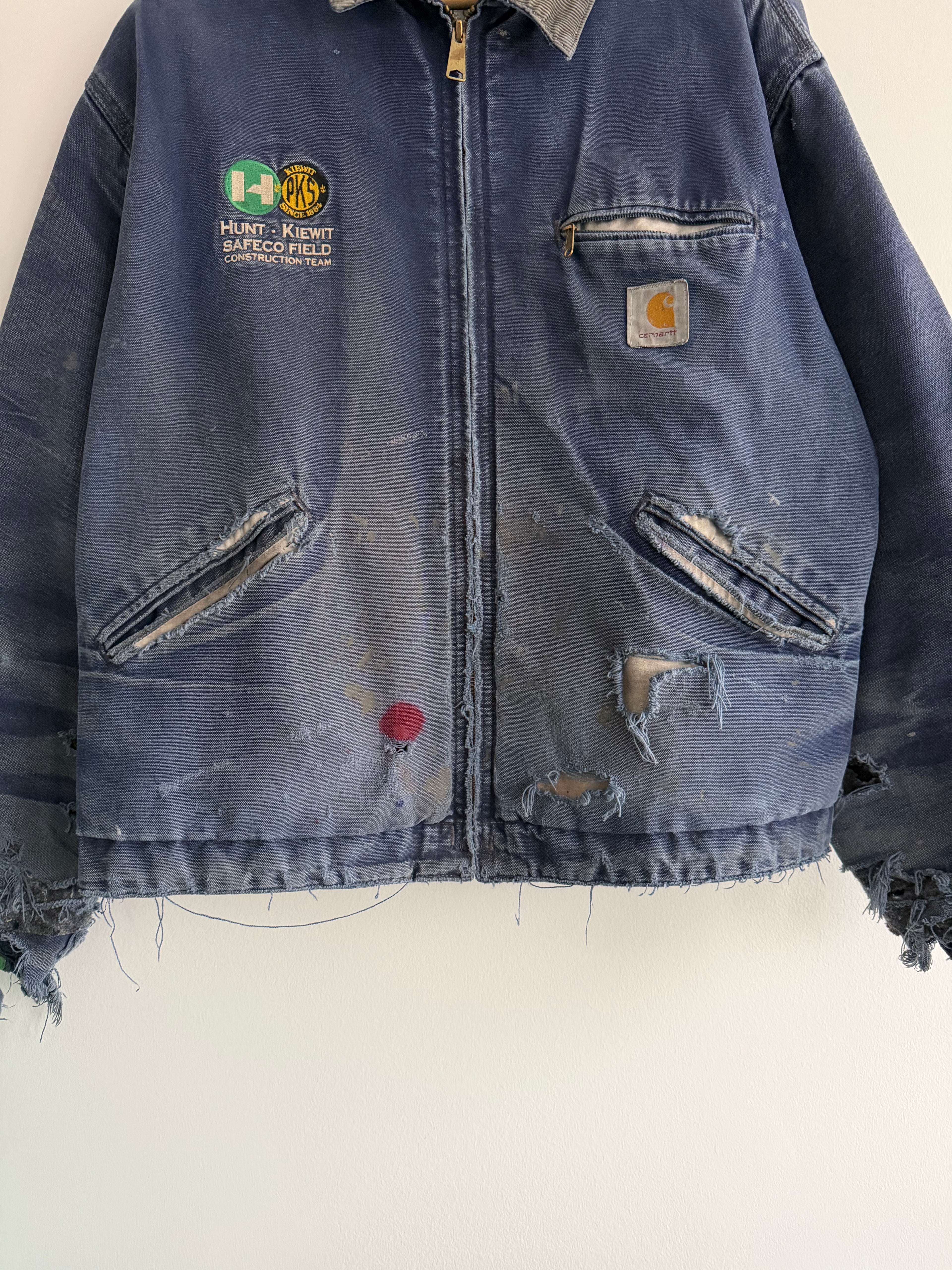 Thrashed Vintage Navy Carhartt Detroit Jacket