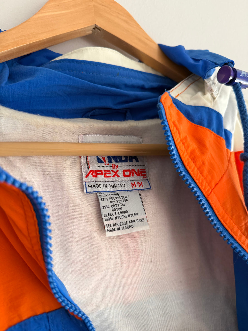 Vintage Apex One New York Knicks Windbreaker