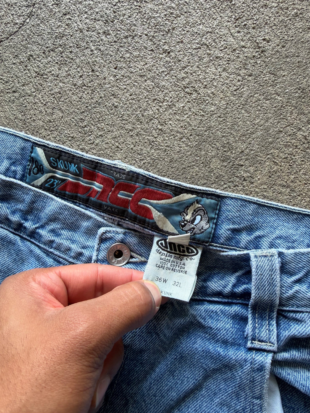 Vintage 90s Jnco Skunk
